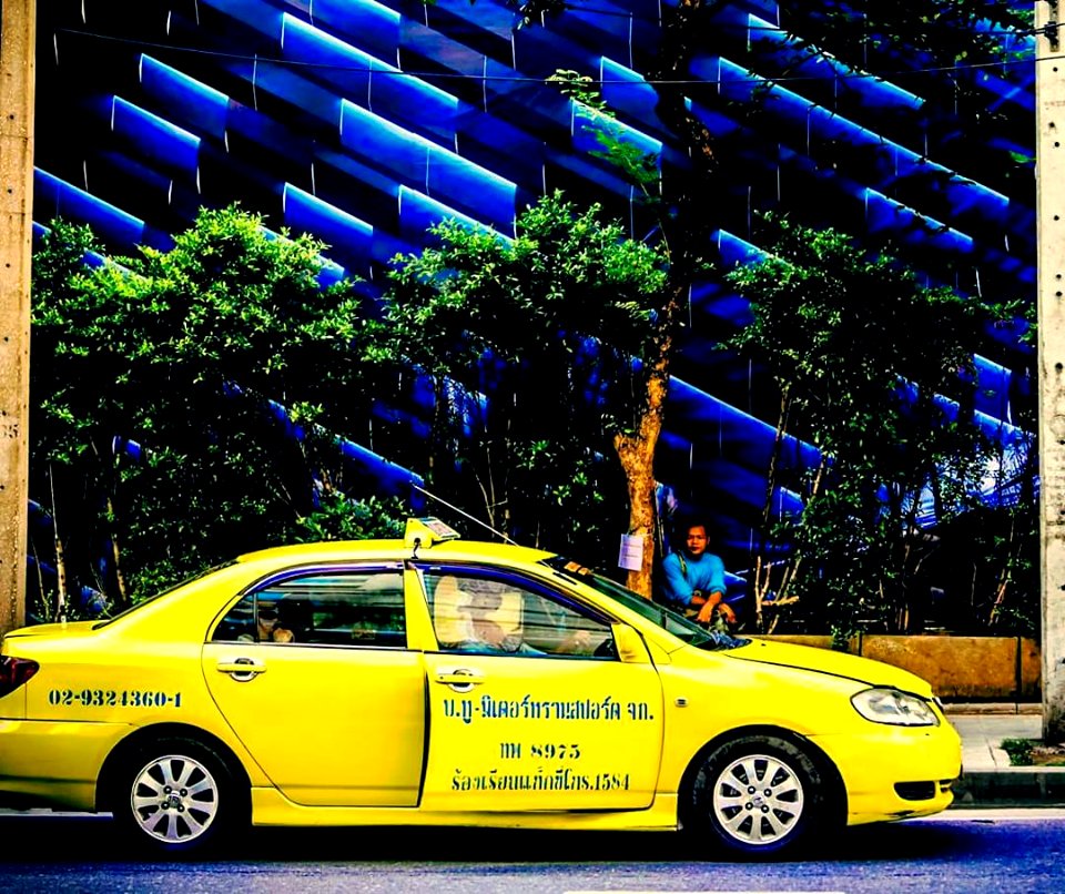 #cre8ivequest #3XSPUnity #taxi #yellow #photography #photo… 
