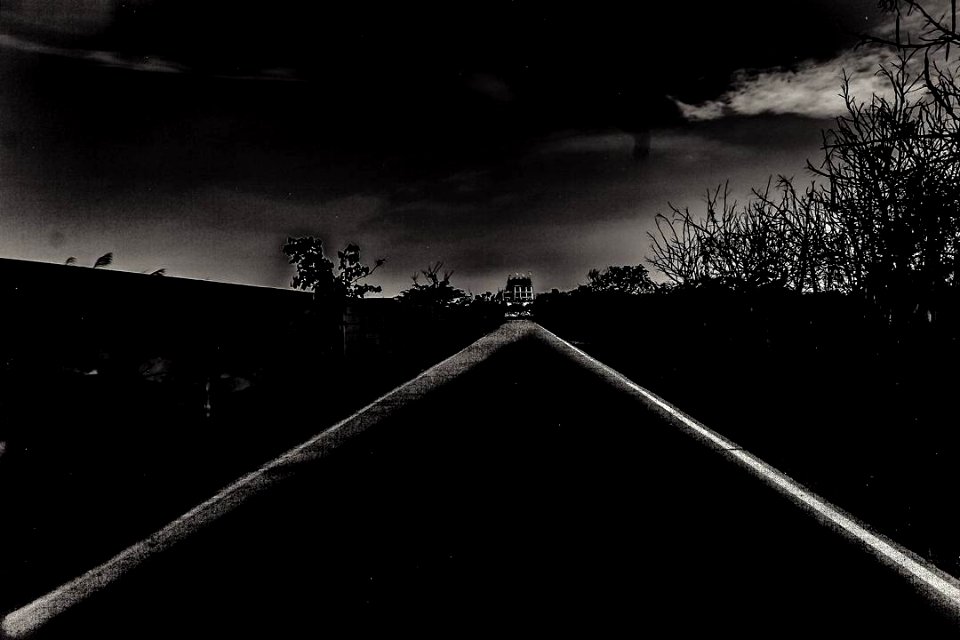 #cre8ivequest #3XSPUnity #blackandwhite #bnw #monochrome #… 