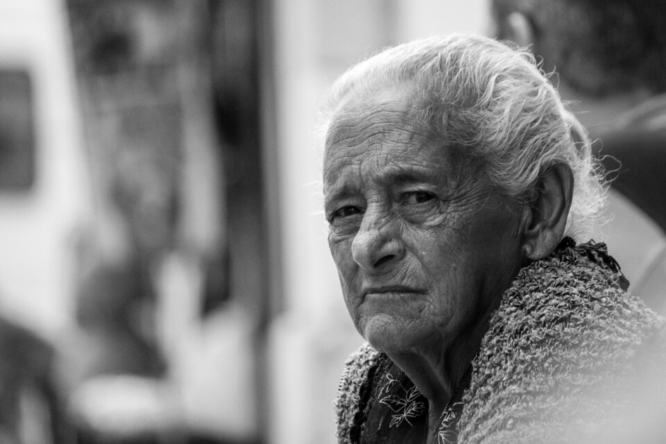 Lisbon old lady skeptical