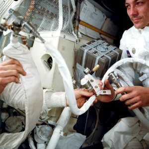 Apollo 13 - the mailbox 