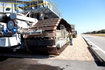 NASA crawler-transporter photo