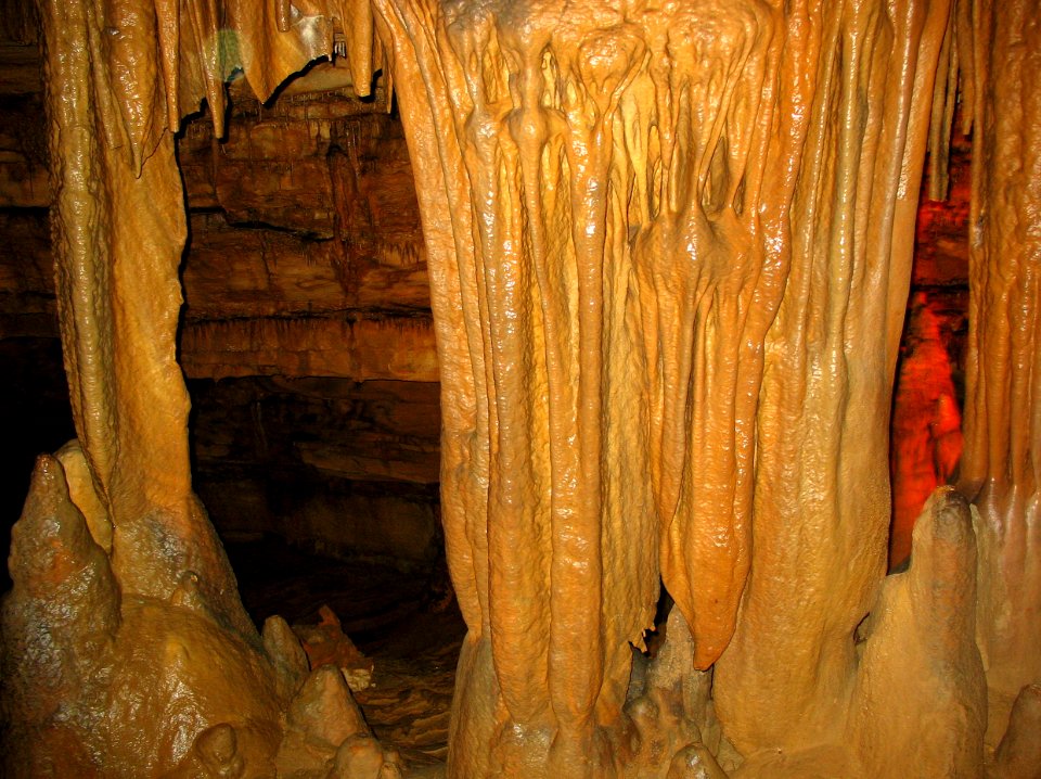 Marengo Cave formations 