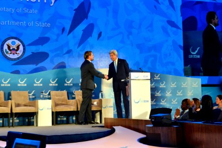 Secretary Kerry Shakes Hands With Actor and Environmental … 