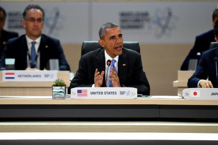 President Barack Obama speaks photo