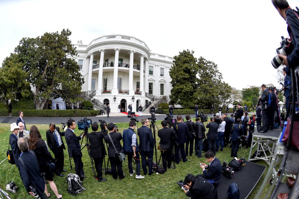 Members of the international press corps at the White Hous… 