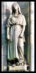 Santa Eufemia di Calcedonia, Vergine e Martire - Statua de… photo