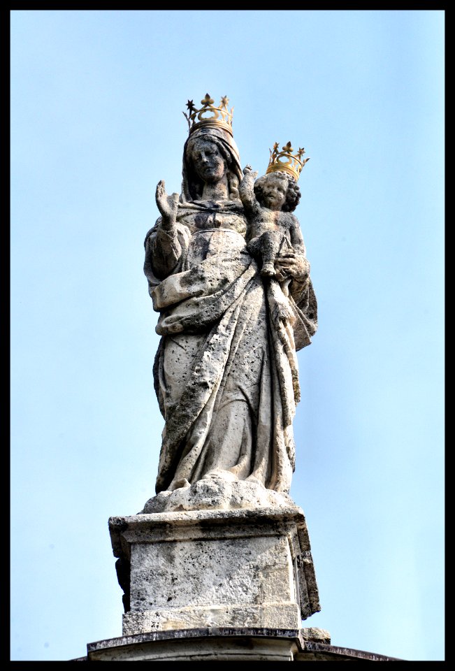 Santuario del Sacro Monte di Varese. Statua della Vergine … 