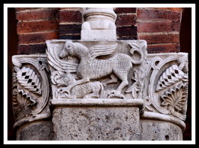 Milano, Basilica di Sant'Ambrogio, capitelli photo