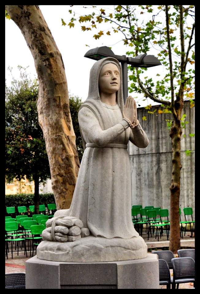 Santa Bernadette Soubirous - Santuario della Grotta della … photo