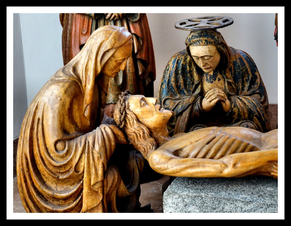 Compianto sul Cristo morto - Cattedrale di Lodi photo