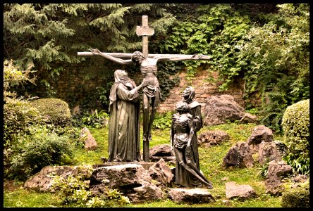 VIA CRUCIS -STAZIONE XII - La morte in Croce photo