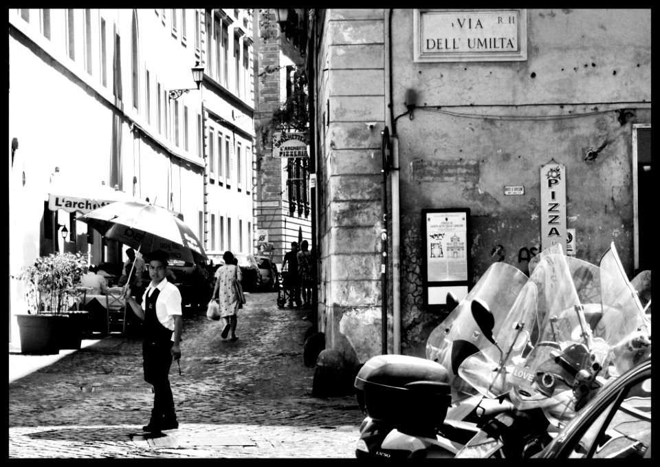 Roma - via dell'Umiltà 