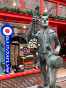our favourite shop met Beëlzebub 