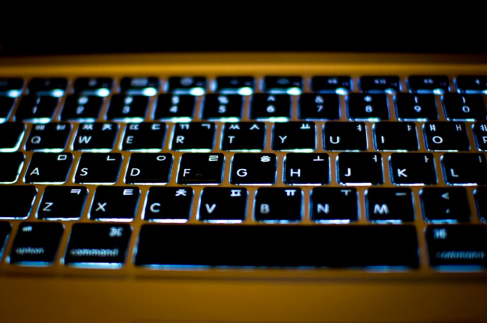 Notebook macbook light