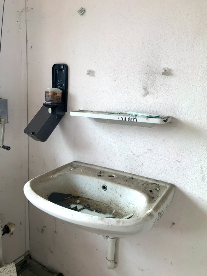 zeep is op, Urbex Roermond MOVEOO, Min van landbouw, recht… 
