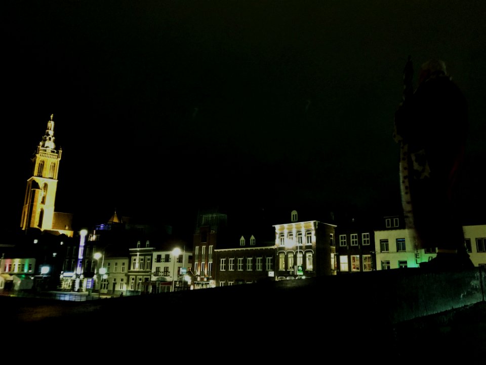Vastelaovend Roermond, Last Post dinsdag 24.00 uur, the en… 