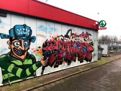 Eindhoven Berenkuil, step in the graffiti arena, even tank… 