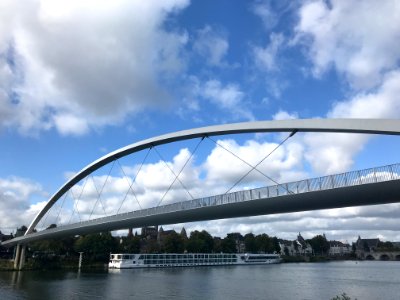 witte lijnen in Maastricht 