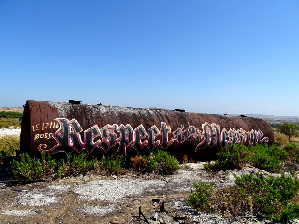 Merlin graffiti Limnos, respect is th massage 