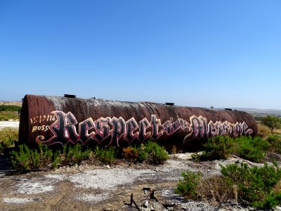 Merlin graffiti Limnos, respect is th massage 