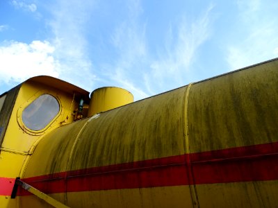 Station As België, yellow en red power 
