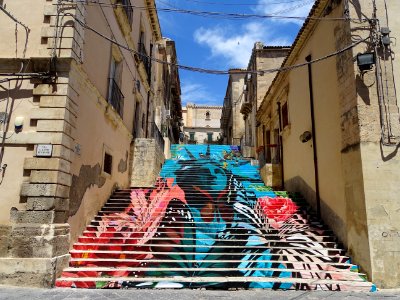 Noto, liberty statue 