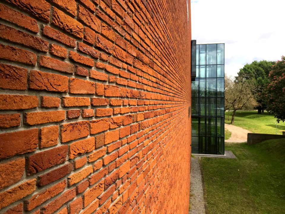 Limburgs Museum Venlo, rakelings 