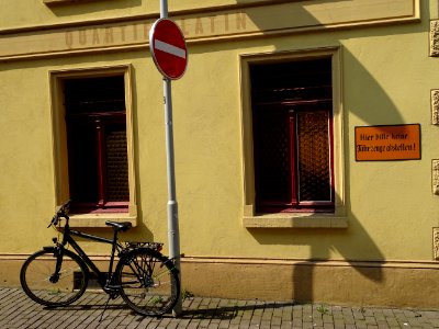 Hier bitte keine fahrzeuge abstellen! 
