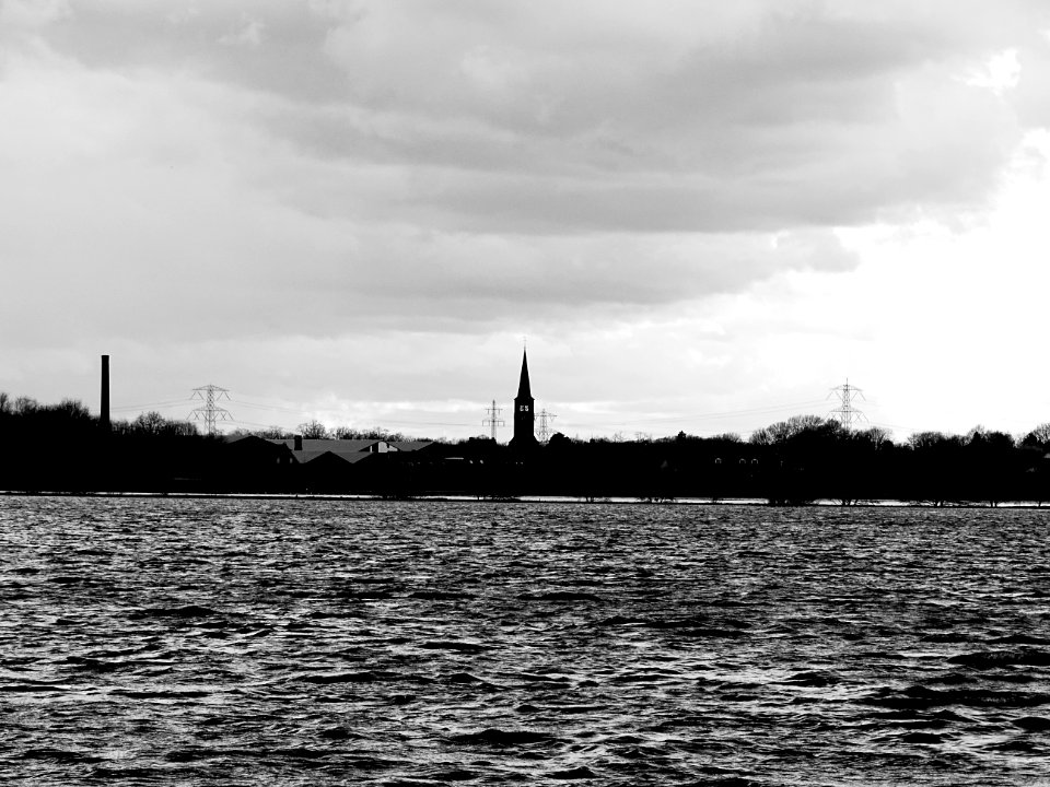 Hoog water Maas 