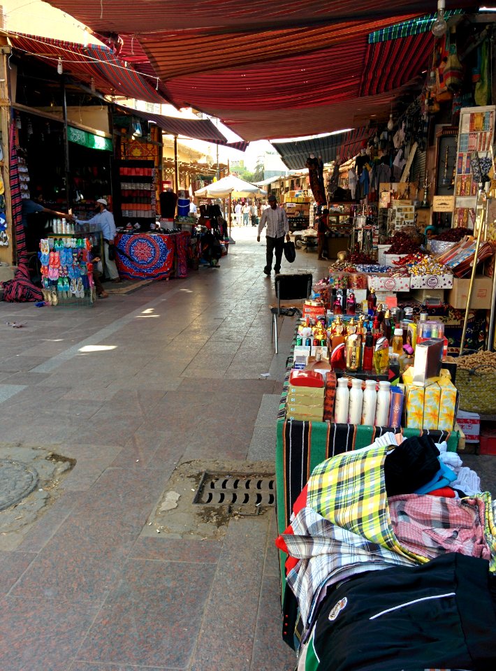 Market 2