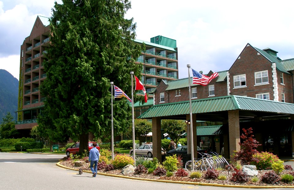 Harrison Resort 03/04