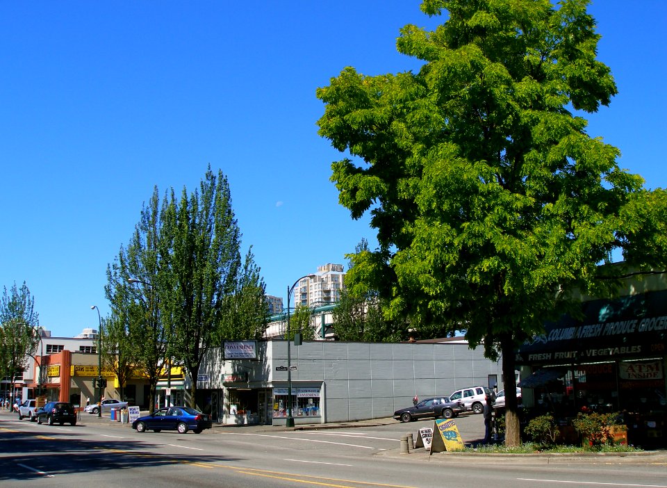 Columbia Street on Sunday 01