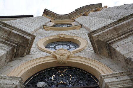 Building baroque faith