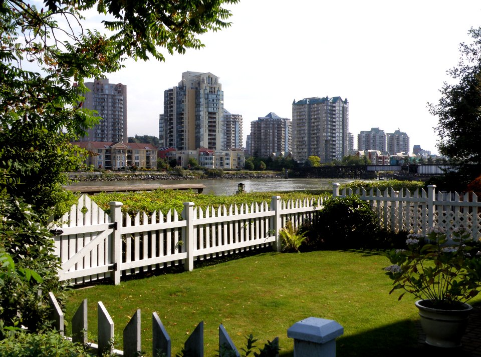 Queensborough Boardwalk 02