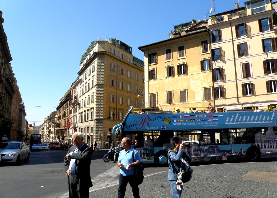 Walking Toward the Trevi 2