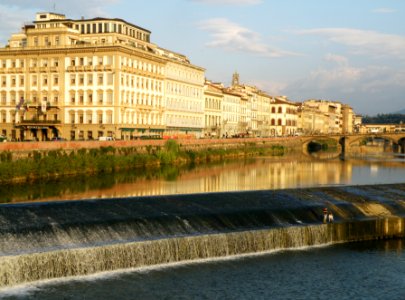 The Arno 4 photo