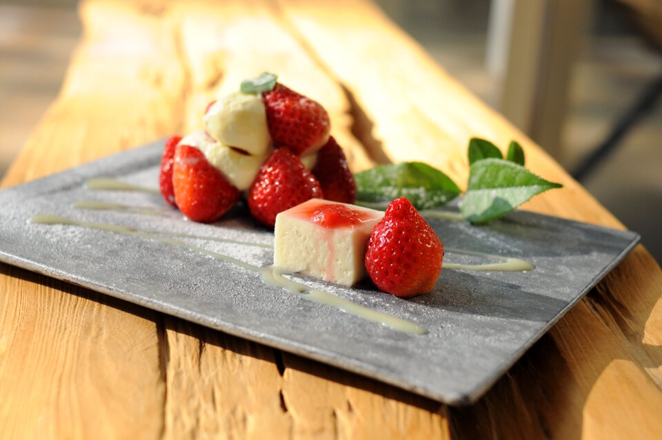 Strawberry dessert japanese-style dessert r strawberry