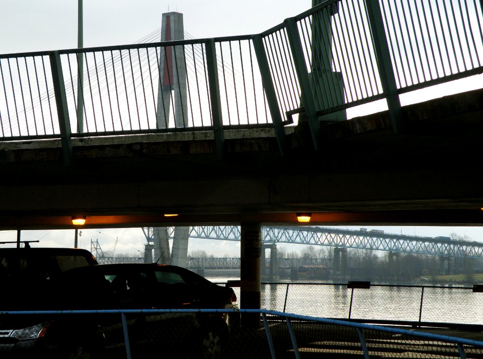Parkade Hiding Bridge