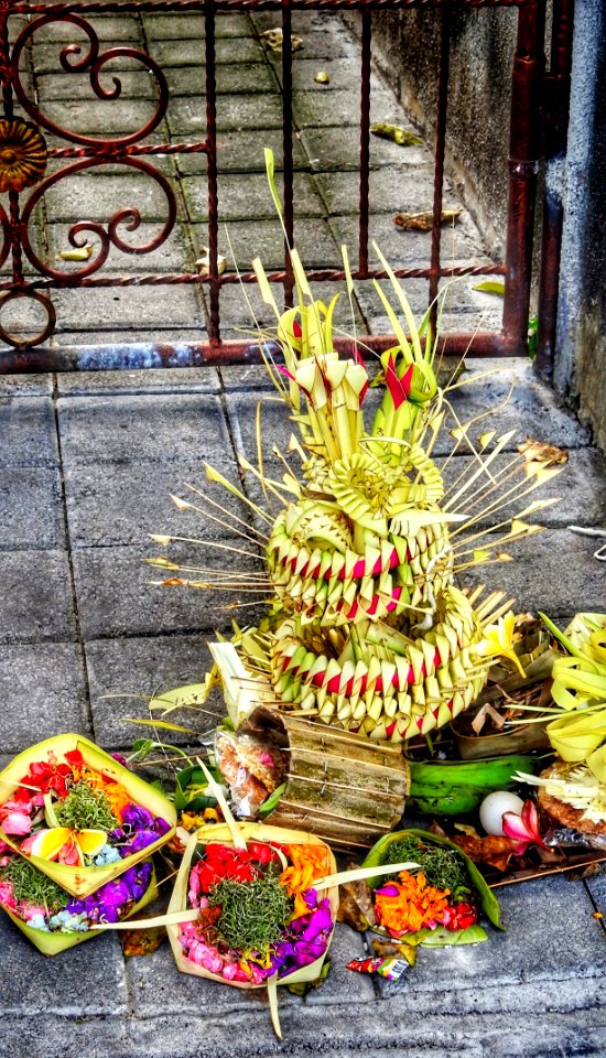 Galungan Rocks!