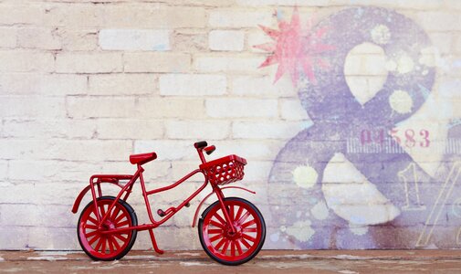 Wall urban bike photo