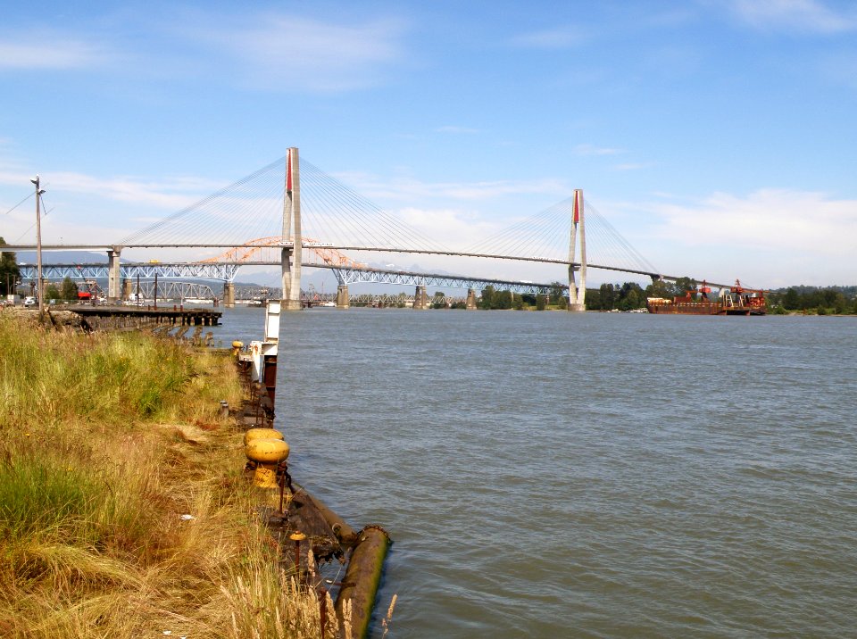Fraser, SkyTrain, Putullo