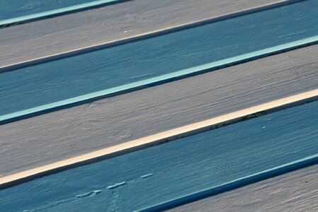 Structure blue white stripes