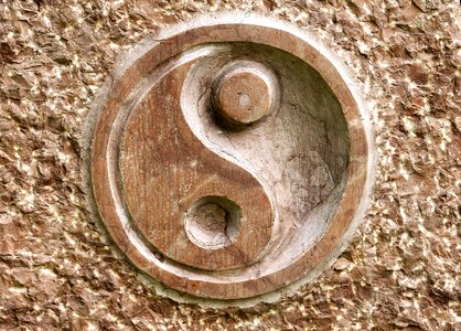 Round qi gong chinese