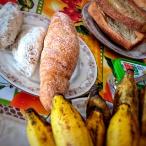 Roast Pan, a Crocodile Bun, Lavaria