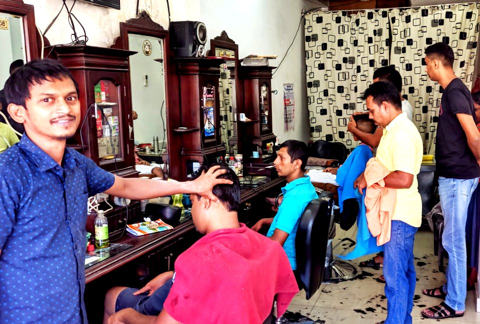 Minuwangoda Salon
