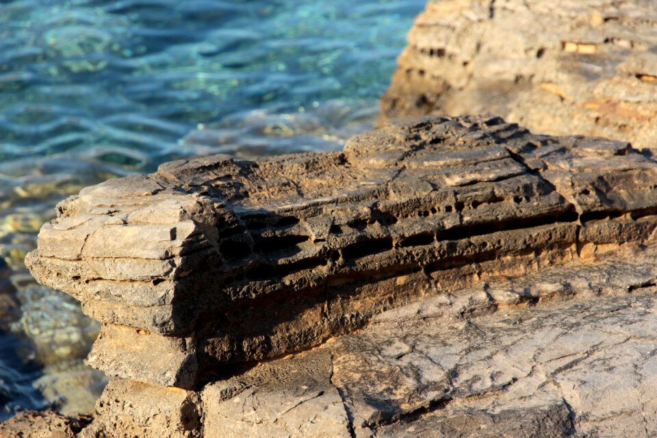 Stone structure wave