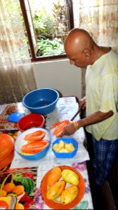 Making Food for Neighbours