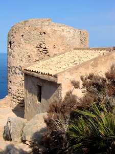 Fortress building historically