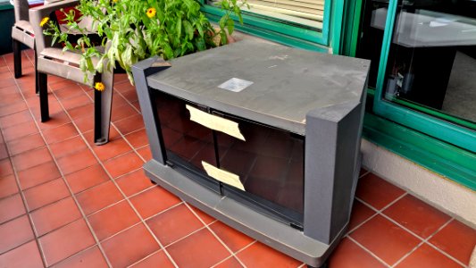 An Object Shipped from Dubai