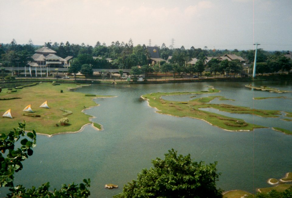 Indonesia 1992-0032